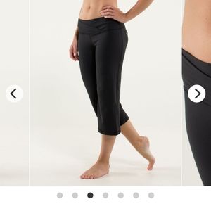Lululemon-Dharana Crop-NWT-Sz 6-Black